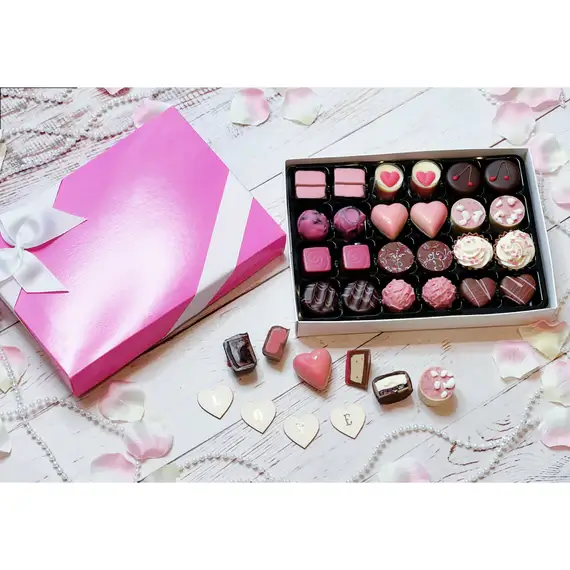 chocolate gift baskets pink 2